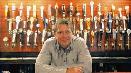 In your Weekend beer forecast, <a href="/Houghspgh/">Hough's Taproom</a> brewpubs coming to Greenfield &amp; Bloomfield, @BrewingMan coming to <a href="/DowntownGbg/">Downtown Greensburg Project</a>, local <a href="/GABF/">Great American Beer Festival</a> winners <a href="/RBPittsburgh/">Rock Bottom Pitt</a> &amp; @AurochsBrewing, @CityWorksPGH growlers and <a href="/mindfulbrewing/">Mindful Brewing Co.</a>'s @Duquesne_Club macaroon beer? Go: post-gazette.com/life/drinks/20…