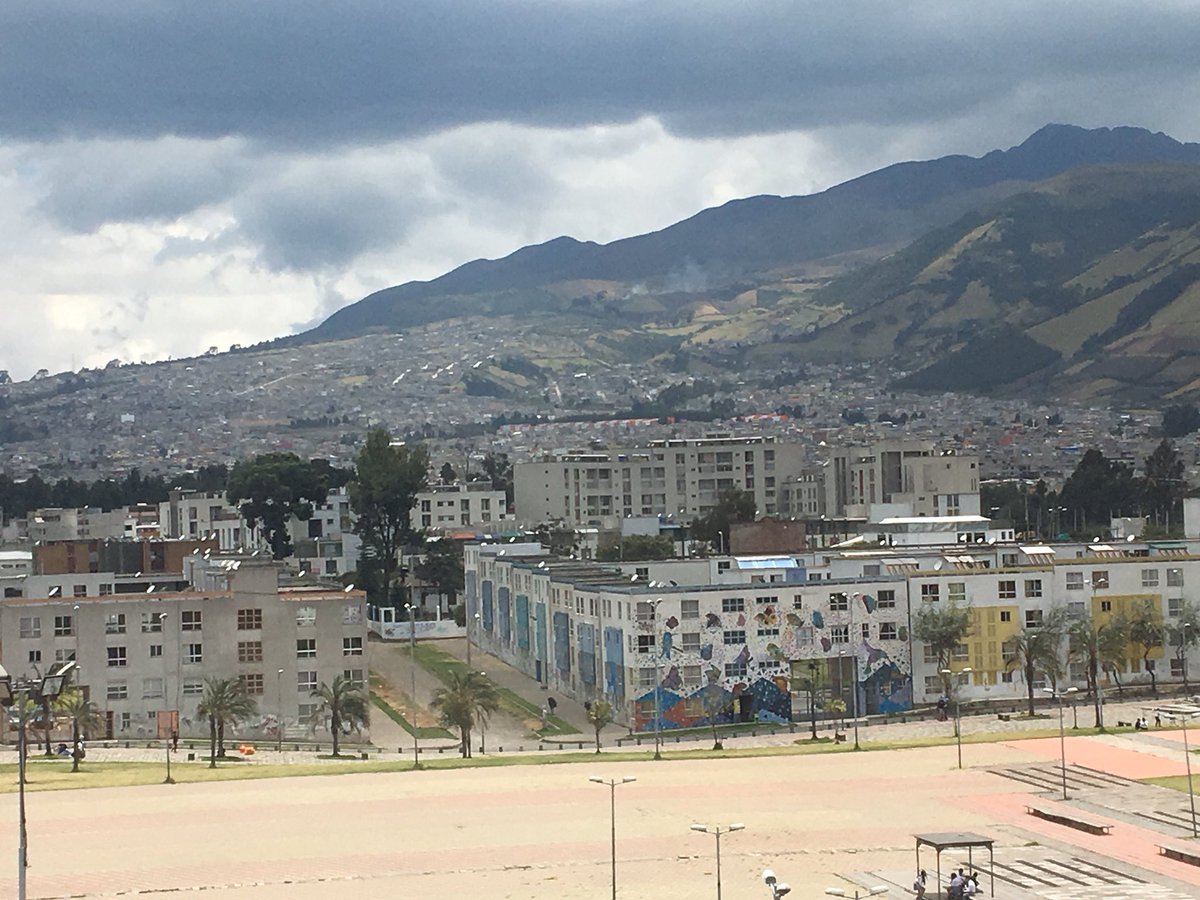PalomaSilvaDeA's tweet photo. En un año de trabajo en el BID ya trabajando en política de vivienda de Argentina, Chile, Surinam, Trinidad y Tobago, Costa Rica y hoy toca Ecuador #amo trabajar en el BID https://t.co/zMVwRSpVnK