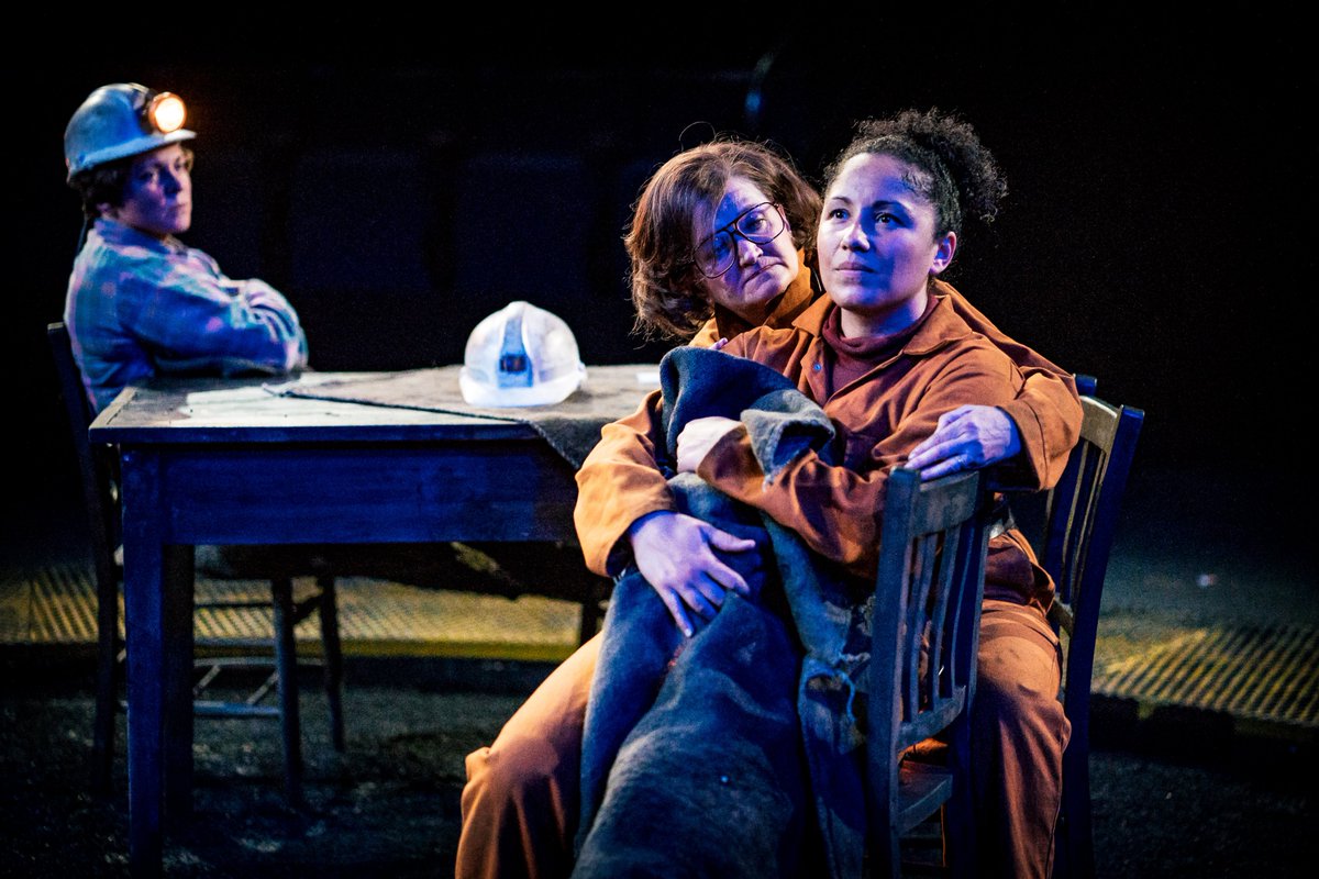 NewVicTheatre's tweet photo. The lovely Kate Anthony and Danielle Henry from our #QueensoftheCoalAge company are on @BBCRadioStoke with Louise Stones this afternoon. Tune in at 2.25pm to catch them! https://t.co/7jppJkzniZ