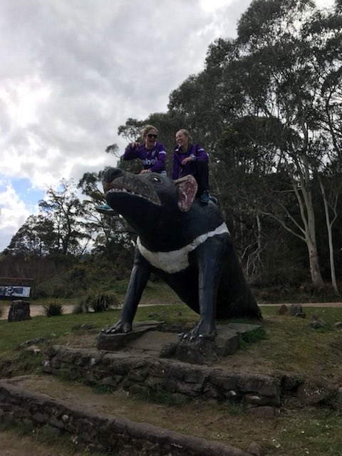 crinny17's tweet photo. Day 3 of the @crickettas @HurricanesBBL #MyStateBlitz saw us visit the awesome students at Latrobe Primary, St Patrick’s & Mole Creek Primary. The NW region have tonnes of talent & many super passionate coaches guiding the girls in the right direction! #northwestdoinitbest 👊🏼 https://t.co/TDRIMEVv2m