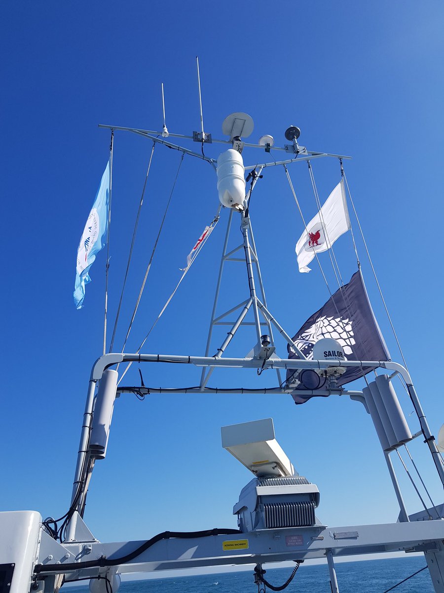 HMSCharger's tweet photo. Getting detached from this year's 1PBS squadron exercise is a great excuse to fly our RAS flags. #LiverpoolRevs #KingOfTheNorth #CrazyRedChicken https://t.co/AfnuLIAAhy
