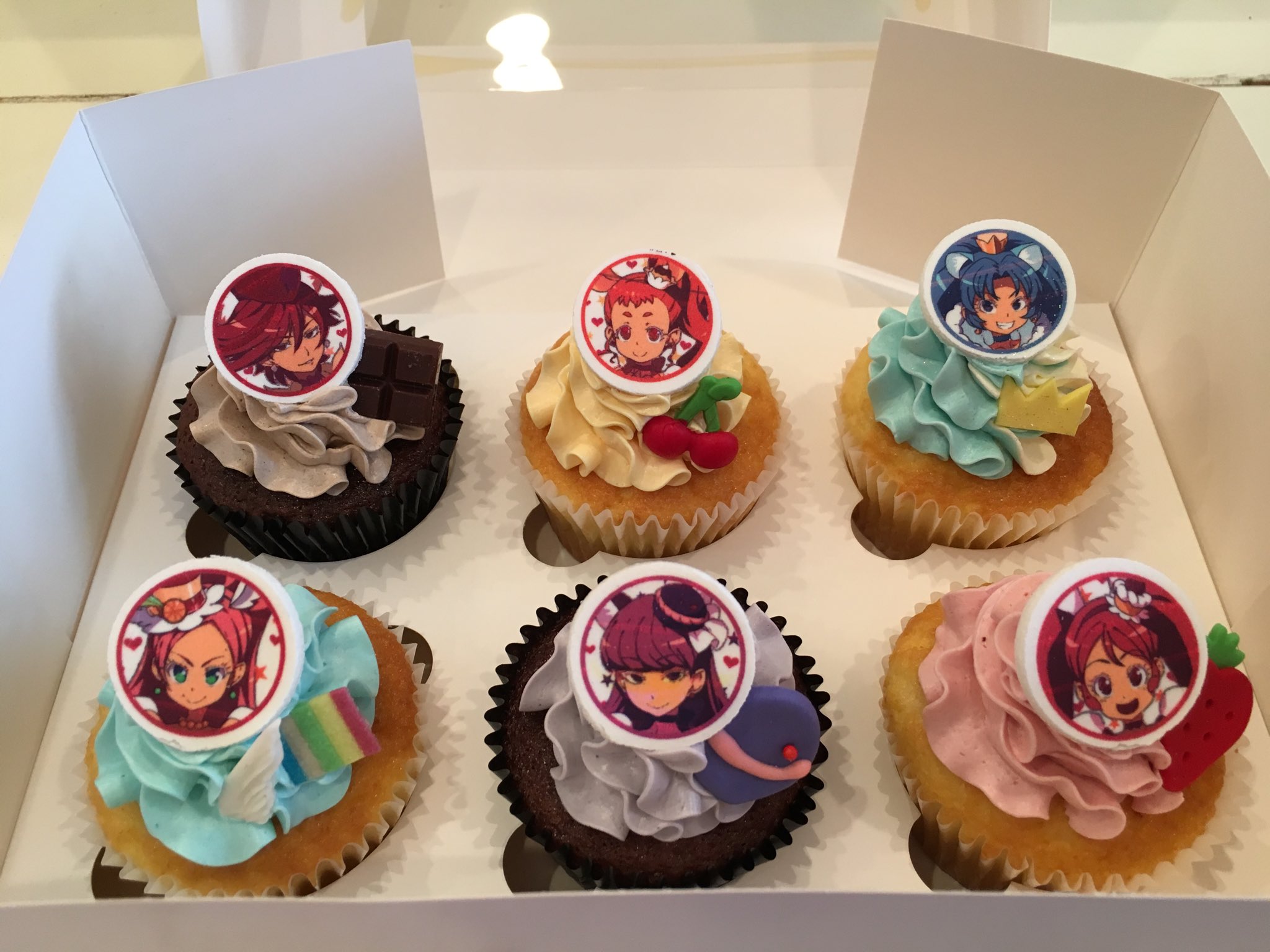 あぷる Al Twitter 前回のプリキュアカップケーキがこちらになります イラスト ちょちょさん カップケーキ ロンドンカップケーキ金沢店 T Co Guubnvhzh2 Twitter