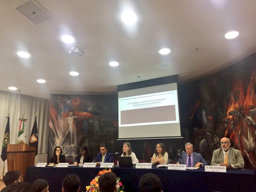 EdgarAGlezRojas's tweet photo. Presente en: La participación de las mujeres en el movimiento estudiantil del 68: contextos sociales y consecuencias jurídicas”  en el Auditorio Benito Juárez de la Facultad de @DerechoUNAMmx https://t.co/0arsrvJoyP