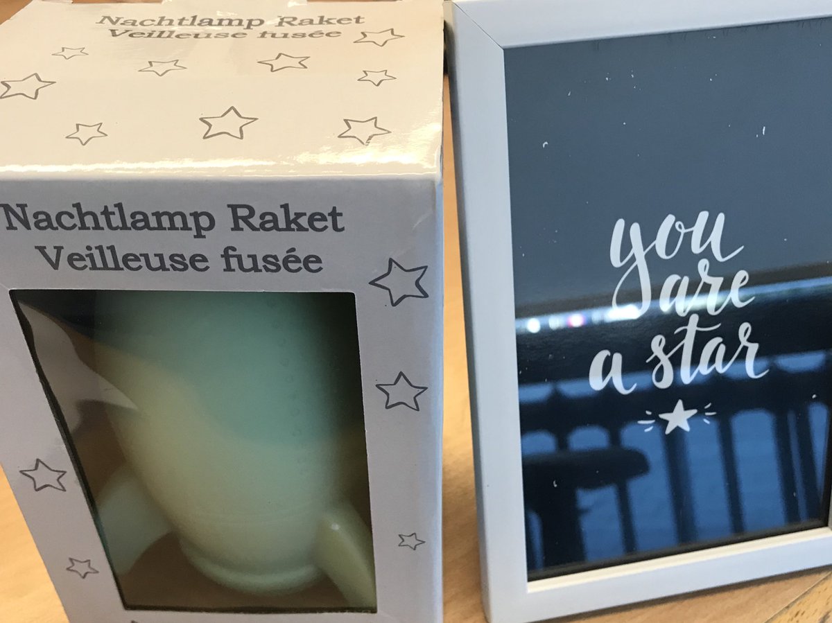 En nog meer cadeaus! Zo leuk dat iedereen nog even langskomt ❤️ #babybreak #rnewt