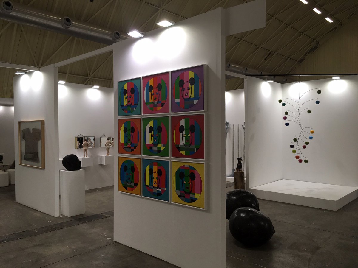 3PuntsGaleria's tweet photo. First pictures of our booth at @SwabArtFair.
You can visit it today from 6pm!
#SilvioAlino #EmilioGarcia #GerardMas #AliMashhadiolasl #KikoMiyares #AlejandroMonge #JuanPerdiguero #EfraimRodriguez #SamuelSalcedo #Okuda #RamonSurinyac https://t.co/amrxoi6VJ0