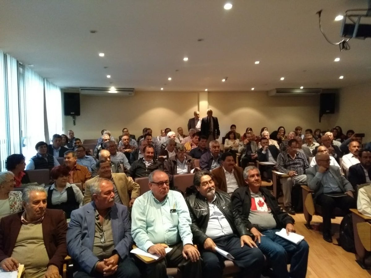 vmva1950's tweet photo. #FelizJueves En marcha el 1er taller de trabajo sobre diagnóstico y estrategias regionales del Plan Sectorial Agropecuario 2018-2024; serán 2 días de trabajo intenso, de preparación, para asumir con responsabilidad el encargo que nos ha hecho el #PresidenteElecto @lopezobrador_ https://t.co/jrrZF15jN7