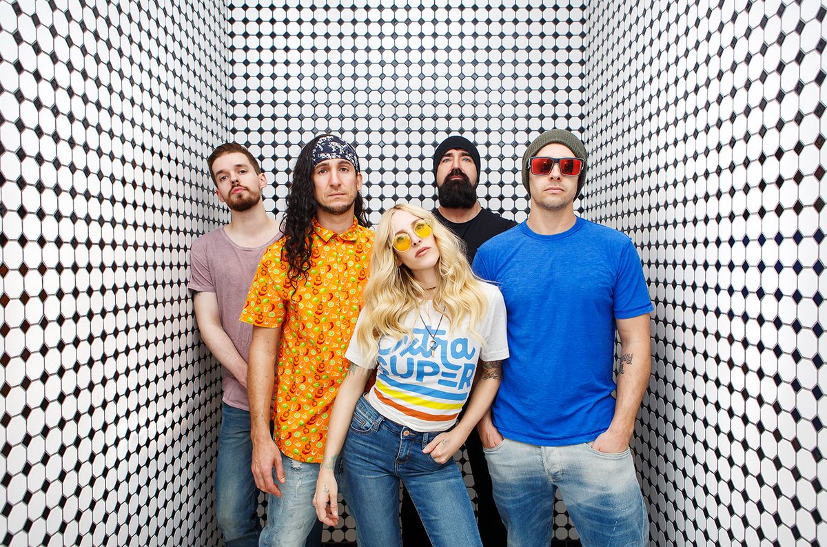 billboard's tweet photo. .@WalkOffTheEarth debut buoyant, New York-inspired song "5th Ave" https://t.co/JKMlYL18oe https://t.co/BmytPVJFUk