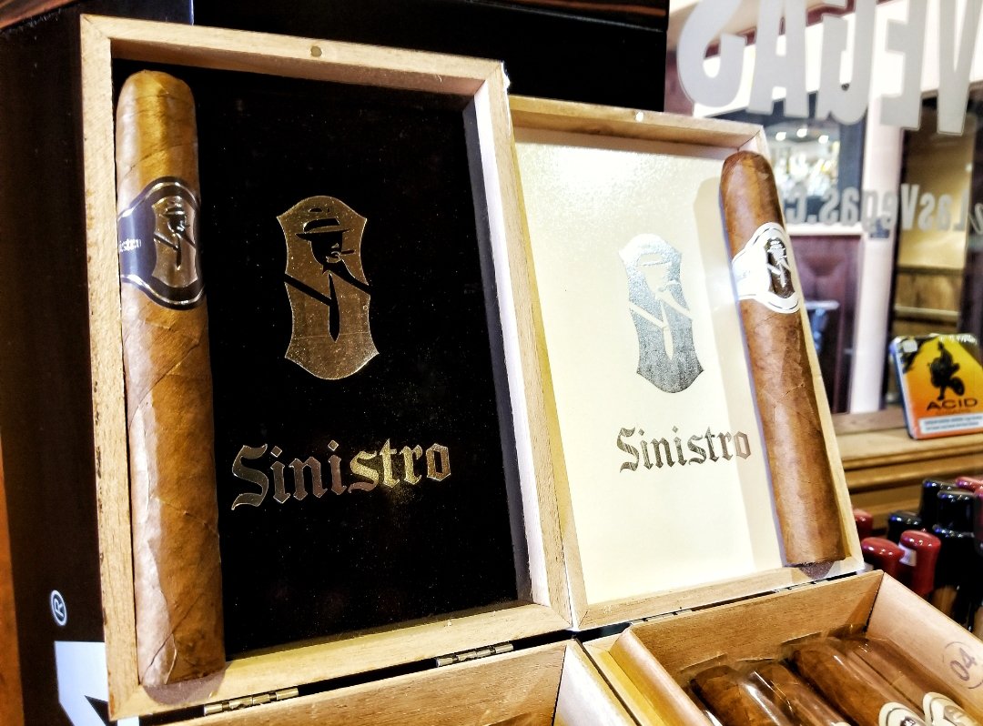 Thursday
Mark Aston
September 27, 2018 | 8:30PM
#LaCasaVegas #LiveMusicLV
.
.
.
#vegasbar #vegasvip #lasvegasblogger #vegaslife #lasvegaslocals #vegasdeal  #nevadalife #cigars #vegascigars  #yelplv  #702 #nv  #vegasliving #cigaraddict #lasvegaslocal #summerlinlv #cigarsmoker