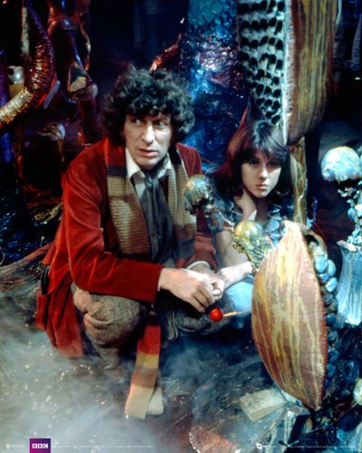 alexwilcock's tweet image. OTD 1975: #PlanetOfEvil opens in #DoctorWho's most glorious alien jungle.
Who wouldn't want a splendid Minorus Hinchcliffii in their garden?
&amp;amp; decades later, the story at which the BBC DVDs at last worked out how to do thrilling trailers:
youtube.com/watch?v=8OKKgU…