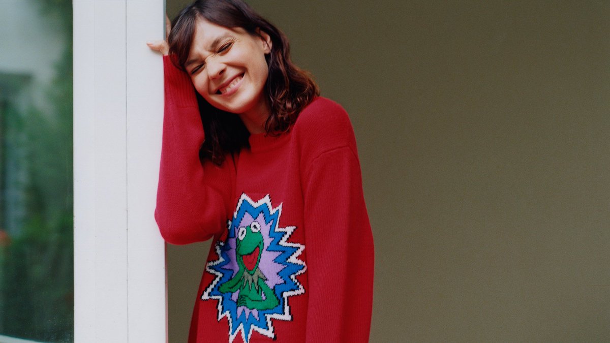 Kermit the Frog has collaborated with this iconic French brand and it’s surprisingly chic dlvr.it/QlXwCs