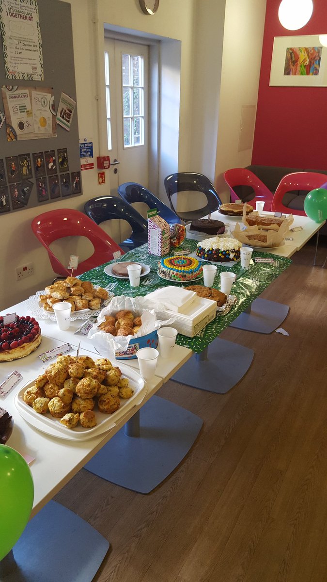 Melanie_Smuk's tweet photo. Thank you to everyone who helped and donated at the #MacmillanCoffeeMorning at #CPCPH #PCTU #QMUL. https://t.co/44F4vvB9RZ