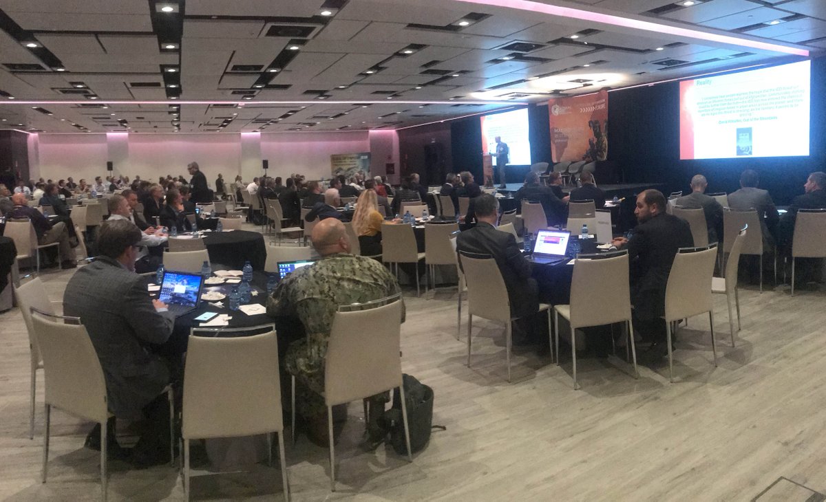 GlobalSOF's tweet photo. We have a packed house as Mr. Bob Brush of Point One USA kicks off the final #SOFslam of the Symposium... he's packing a lot of info and experience into his presentation on EOD. #GSFpartner #SOFinSpain #EOD https://t.co/vk7UvTtGlt