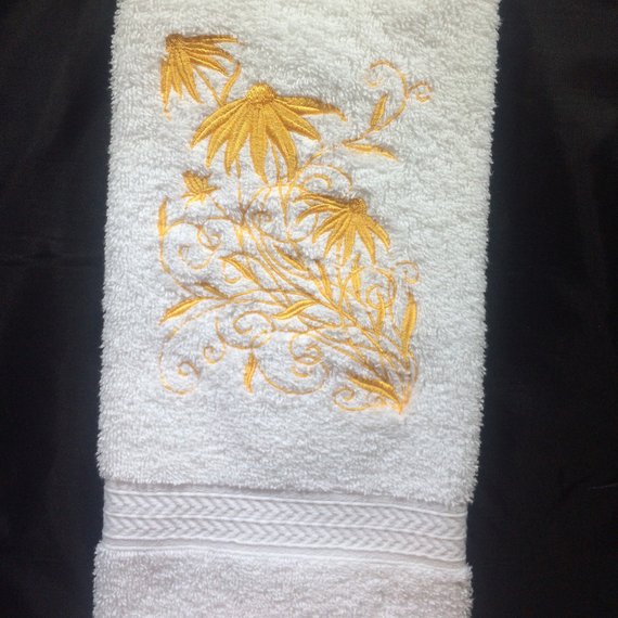pjsembroidery's tweet photo. https://t.co/dpdMi0BR17
#pjsembroidery #whiteyellowtowel #Yellowblackeyesusan #Flowerbathtowel #Bathhandtowel https://t.co/a7Ecui6dzF
