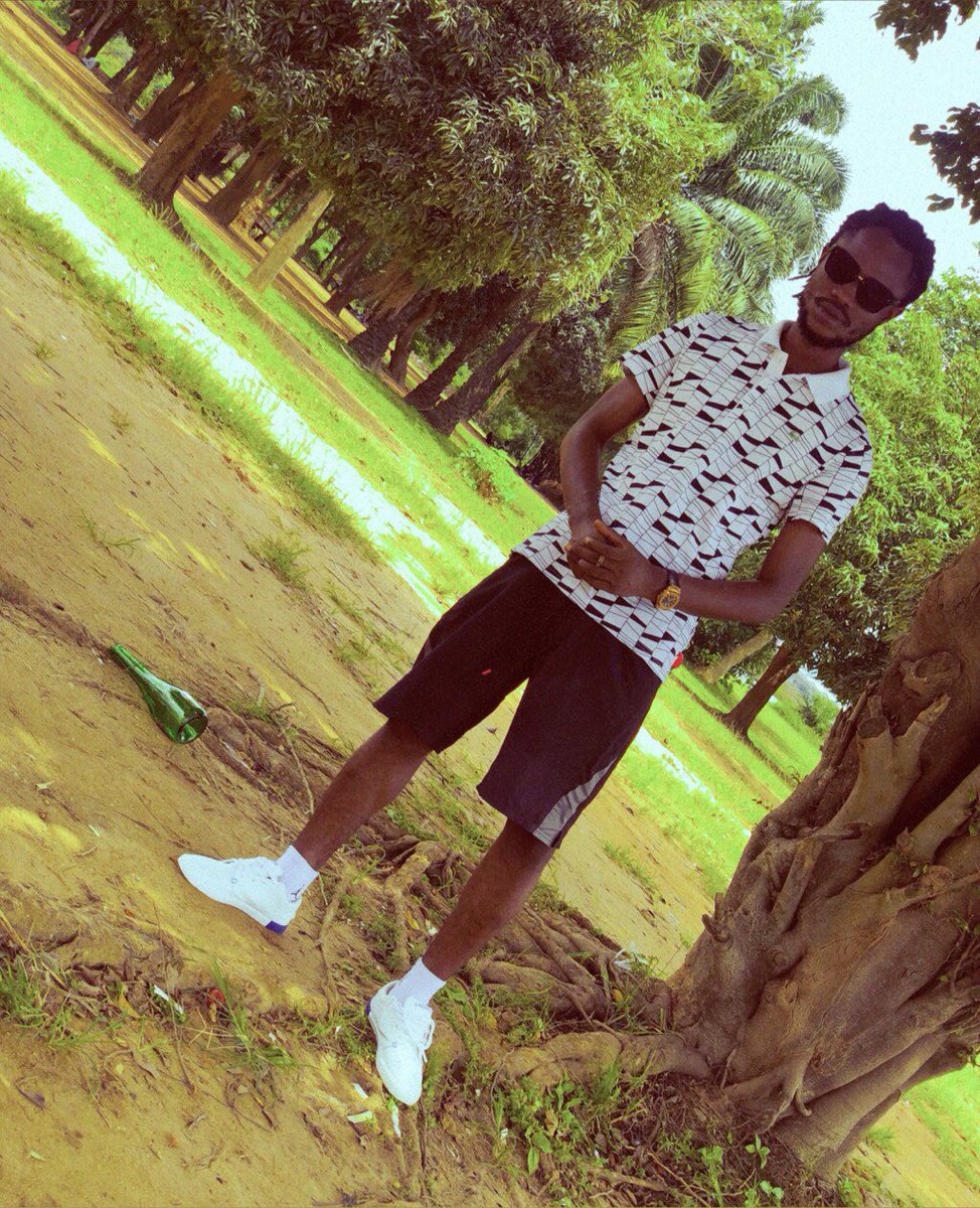 CzaBoi's tweet photo. Respect the hard work we put in cause we don’t need ur sentimentality when we’re gone and that’s word to all the haters #AfroBeat #trapsoul #metrosounds #sunnythurdays #lacoste @lactose https://t.co/MQcwklBK69