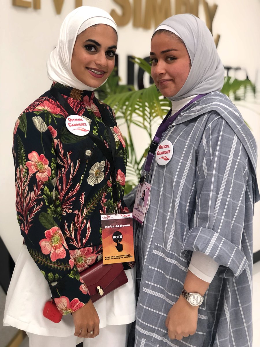 RafaaAlRomi_AUM's tweet photo. سعيده بالتعرف عليكم و ان شاءالله تكون المنافسه شريفه😍  #الانتخابات_تجمعنا_ماتفرقنا https://t.co/4PTGUvuOd5