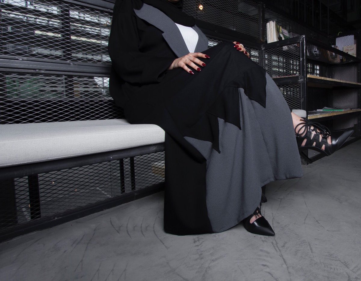 simplicitypatt1's tweet photo. BLACK X GRAY !! #abaya #عباية #عبايه .. https://t.co/n8vniqqaQP