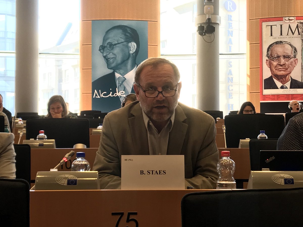 EricAndrieuEU's tweet photo. Suivre EN DIRECT la présentation du projet de rapport de notre Commission d’investigation sur la procédure d’homologation des #pesticides en Europe par nos rapporteurs #NorbertLins et @BartStaes.
#ComPEST #Glyphosate
Live : https://t.co/5XxIJSHmob
📖 https://t.co/bXDWCa2oMA https://t.co/sAoPAWjMzX