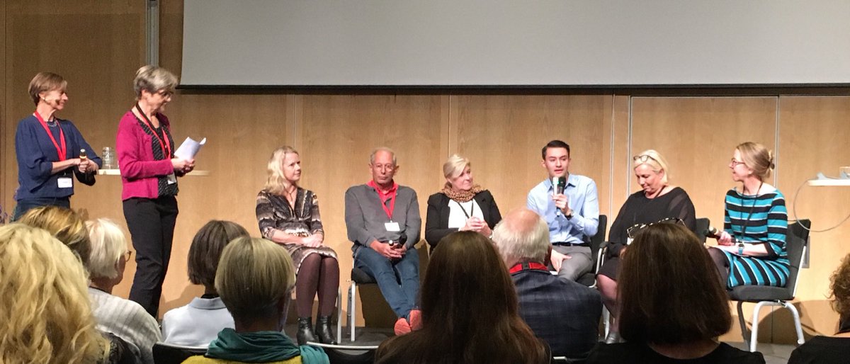 Ledningskonferens avslutas med paneldebatt. Elevhälsans alla professioner är representerade