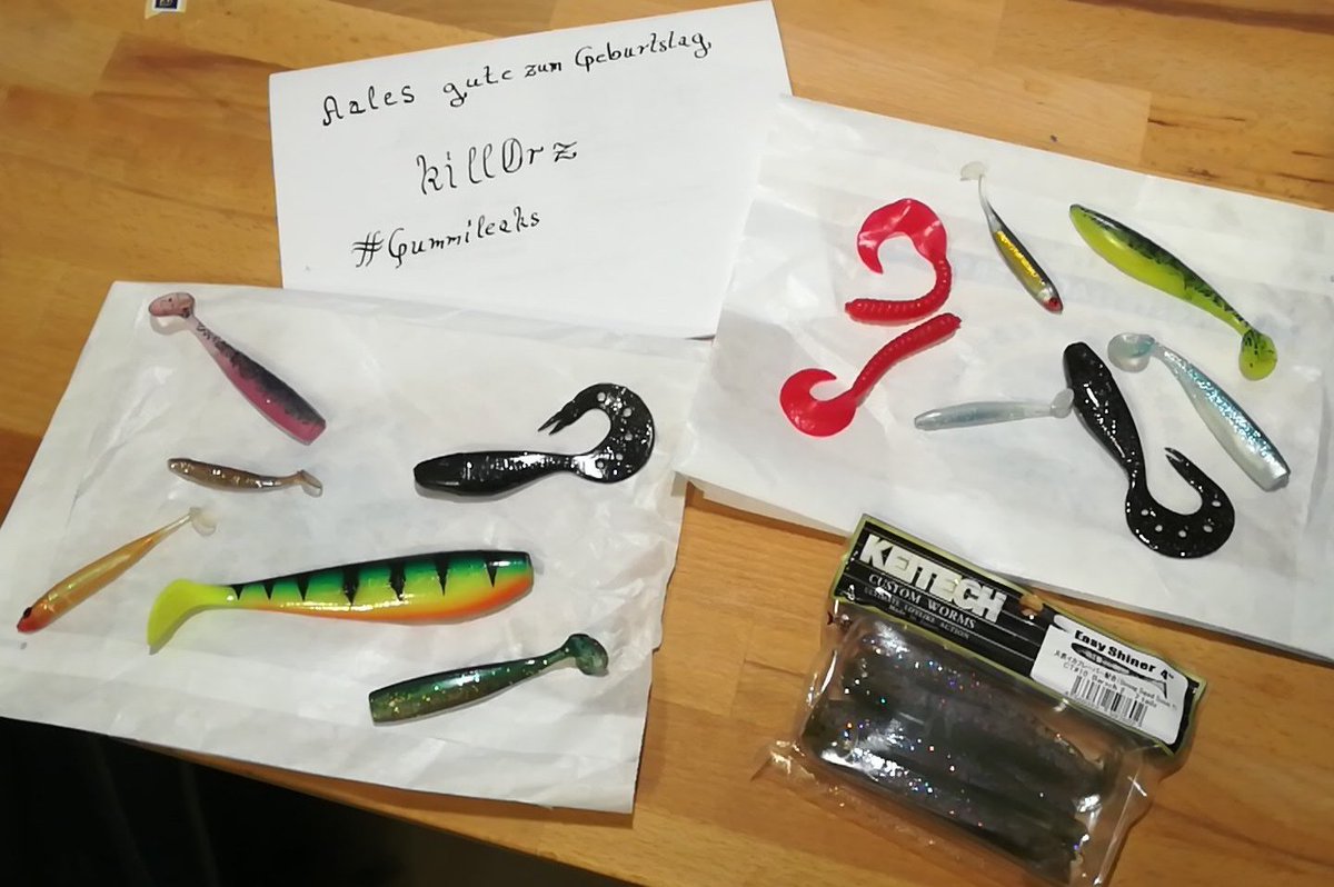 tanzendekadaver's tweet photo. @kill0rzcom ich wünsche dir nochmal alles Gute zum Geburtstag! #gummileaks, die Hälfte hast du schon! https://t.co/HRfsHElEXF