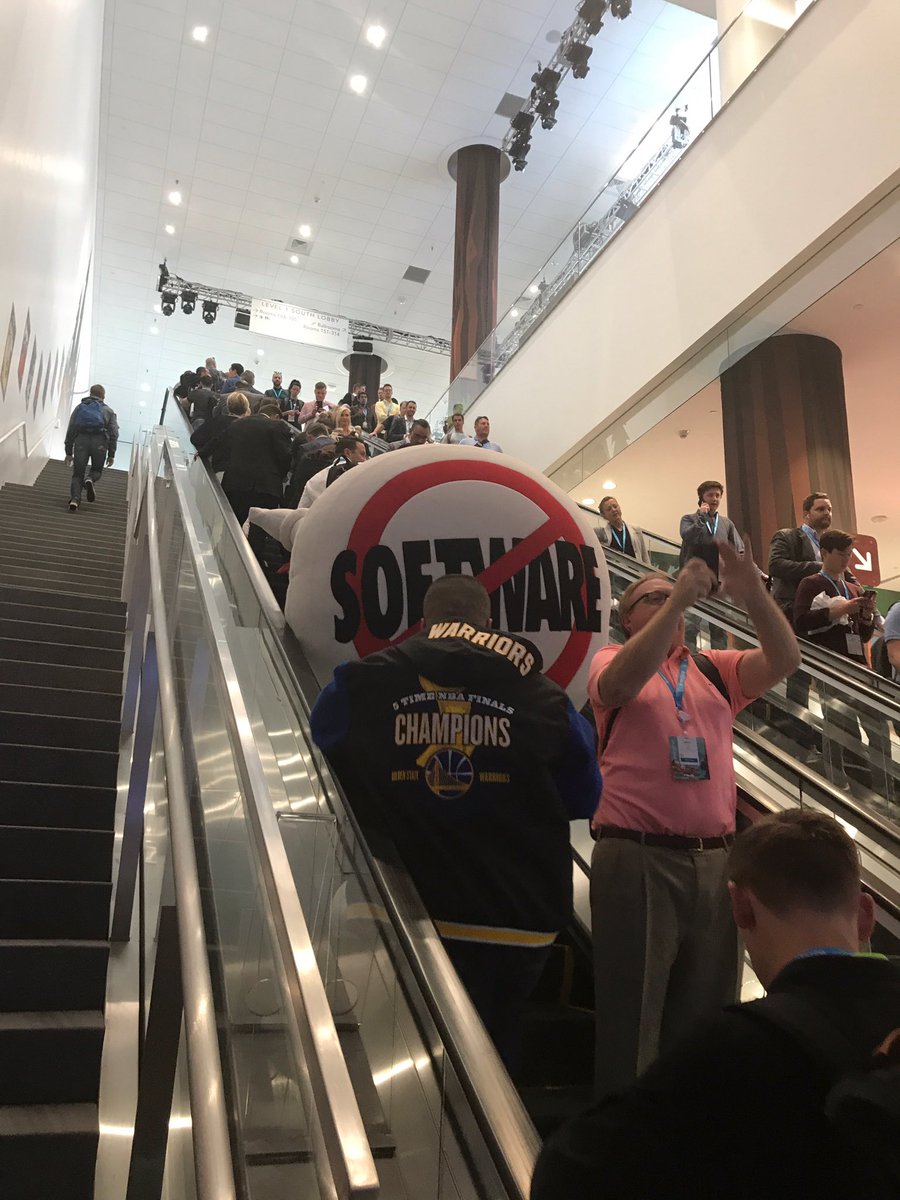 Hiro_sfdcadmin's tweet photo. Saasy is coming back #DF18
#WhereIsSaaSy #WheresAstro https://t.co/8Nm5oU8zsg