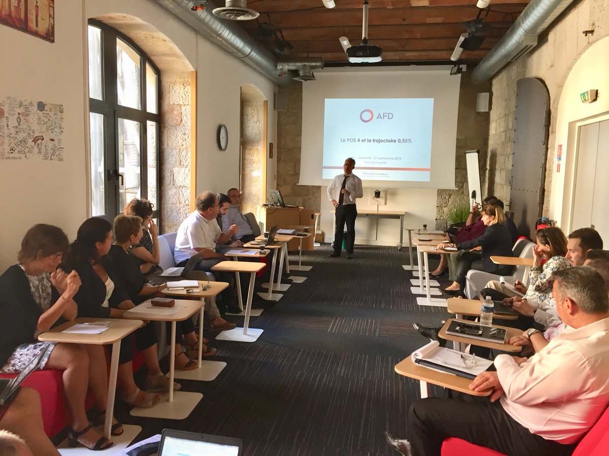 CoatmeurAnna's tweet photo. Présentation du Plan d’Orientation Stratégique de l’@AFD_France au personnel du #campus4Dev par @YvesGuicquero. Merci ! @SarahMarniesse @carozieres @ManonLeonJr @IsadoraBigourda @Menet48768594 @lila_rz @CecileBekkers @camcammoussa https://t.co/Uwewb3JfEs