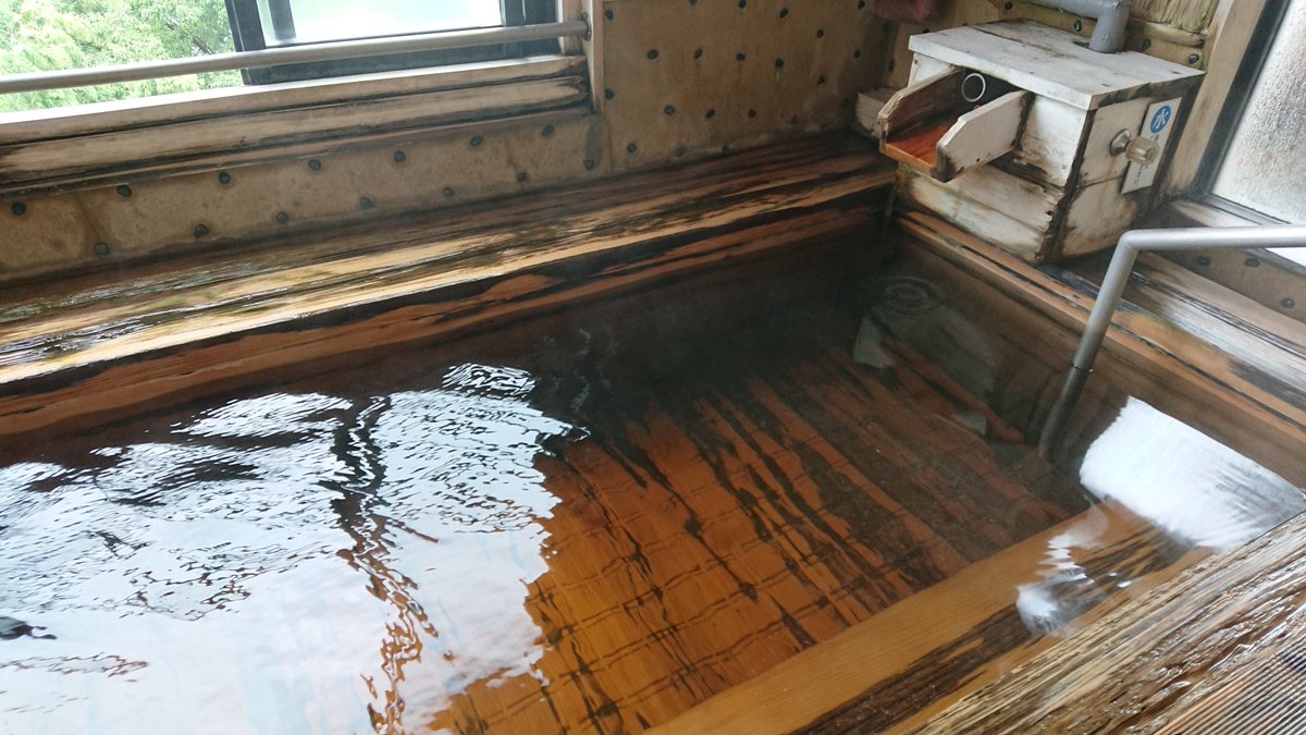 音量注意】大分県にあるコイン式貸し切り風呂のお湯の勢いがすごかった「風情も何もあったもんじゃねぇ！」「まるで千と千尋の神隠しだ」 - Togetter