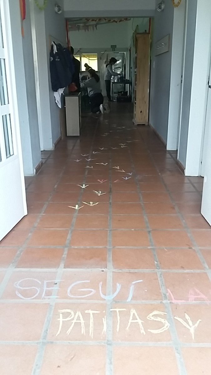 ivipromero's tweet photo. Decoraciones, panqueques, huevos revueltos y mucho amor. Our kids just made breakfast for 40 people: this was their own initiative and they organized everything... Standing O! #AELincoln #aelslearning #Tandil https://t.co/cZRaLaanOz