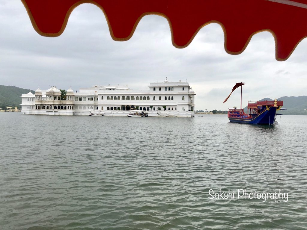 sakshisthan's tweet photo. #sakshisthan
#Rajasthan through the 👀 of #Sakshi #WorldToursimDay #ParyatanParv #ParyatanParv2018 #UtsavSthan #beautifuldestinations #traveldiaries2018 #exploringrajasthan @my_rajasthan #JaaneKyaDikhJaaye @incredibleindia @tourismgoi @NatGeoTravel @CNTIndia @NatGeoPhotos https://t.co/0WlK9ewbQb