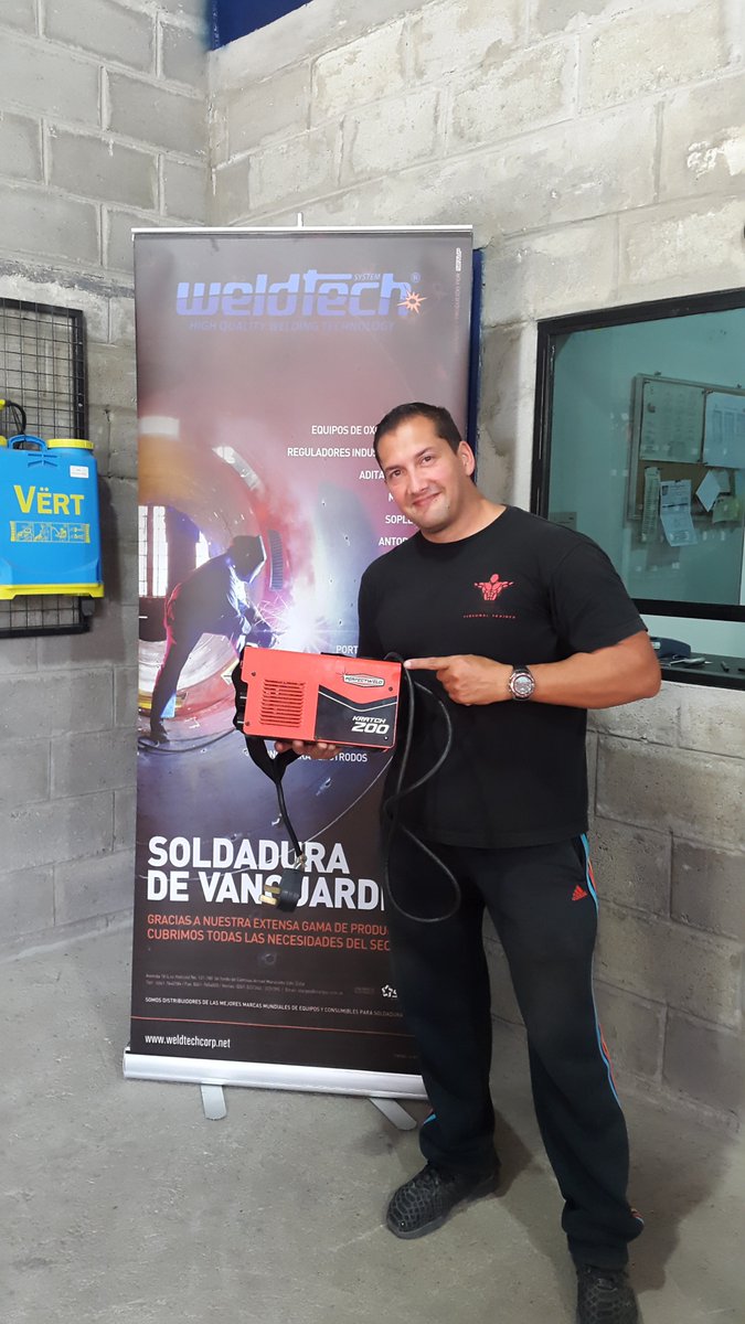 ferremasmerida's tweet photo. 🔥🔥💥 WELDING SHOW!!   #27Sep 🔥🔥💥 👩‍🏭@ferremasmerida 👨‍🏭#Merida  #SoldamosUnFuturoMejor #Stargas #Soldadura #Soldadores 🙋‍♂️🙋‍♀️  #HoffmanArc #Strugger  #Weldtech @ferremas_merida https://t.co/29FTDM2dkO