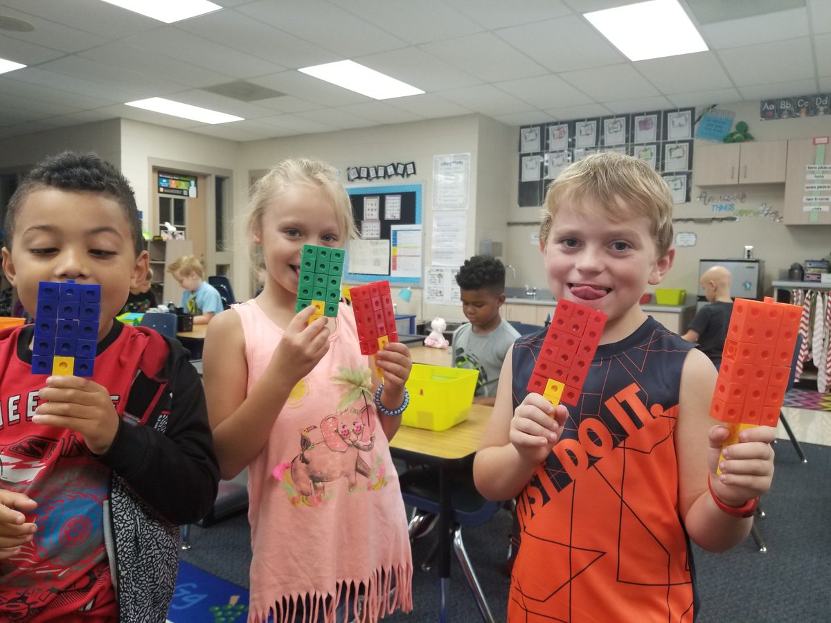 EllenWoodside's tweet photo. Mrs. Copeland's class loves morning tubs! Along with promoting collaborative learning and building, the students are having so much fun! These are just a few different things the teams built together. #ewewearefamily #eweeducatingwinners https://t.co/nCdmBMH6cf