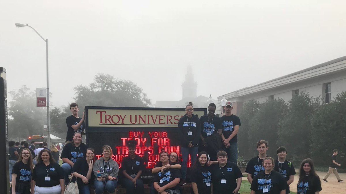 daily_viking's tweet photo. Viking Daily at Troy for J-Day! https://t.co/lV8jAseCqf