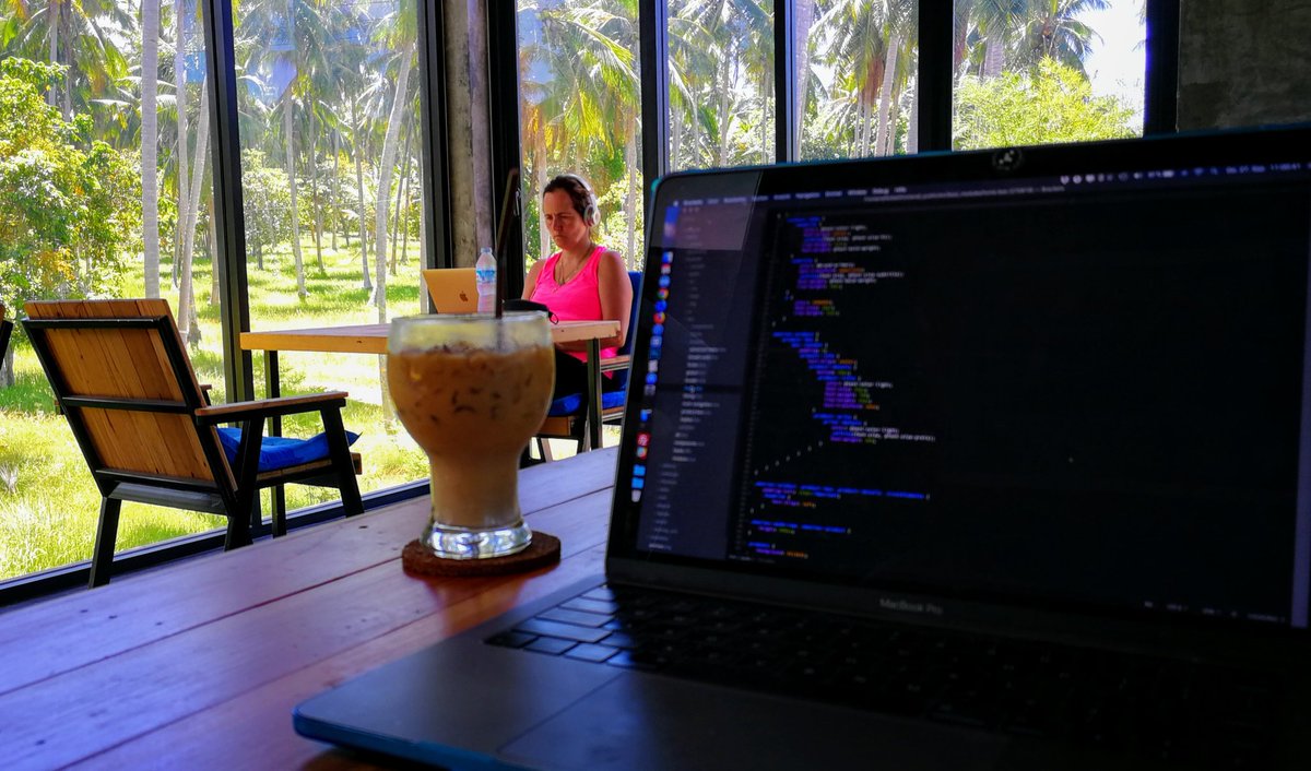 onlinepuls's tweet photo. Another hard working day in the jungle office. 🌴⚒️⚙️💻 #digitalnomad #onlinepuls #shopware https://t.co/bbL3C1wijW