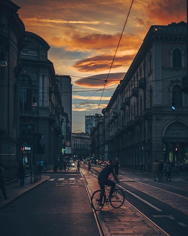 ciauturin's tweet image. 🔥 •
.
.
.
#sdmfeatures #igerstorino #placesofturin #life_is_street #ig_italia #wearethestreet #friendsinperson #lensonstreets #capturestreets #friendsinstreets #createexplore #streetsgrammer #streetclassics #justgoshoot #streetweekly #illgrammers #fr… ift.tt/2Dxt5A4