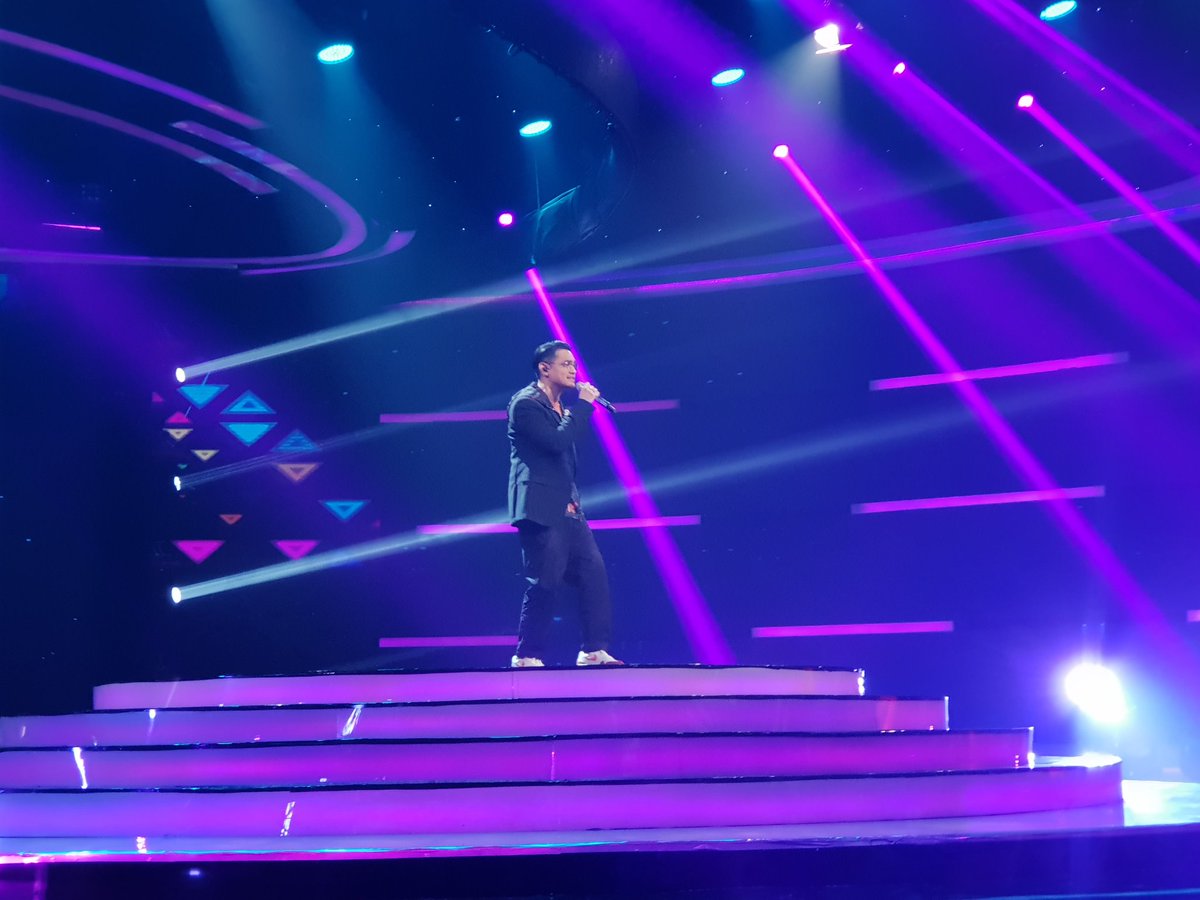 TRANSTV_CORP's tweet photo. Afgan is on stage! #HUTInsert15 https://t.co/vtW0WLCe9Z