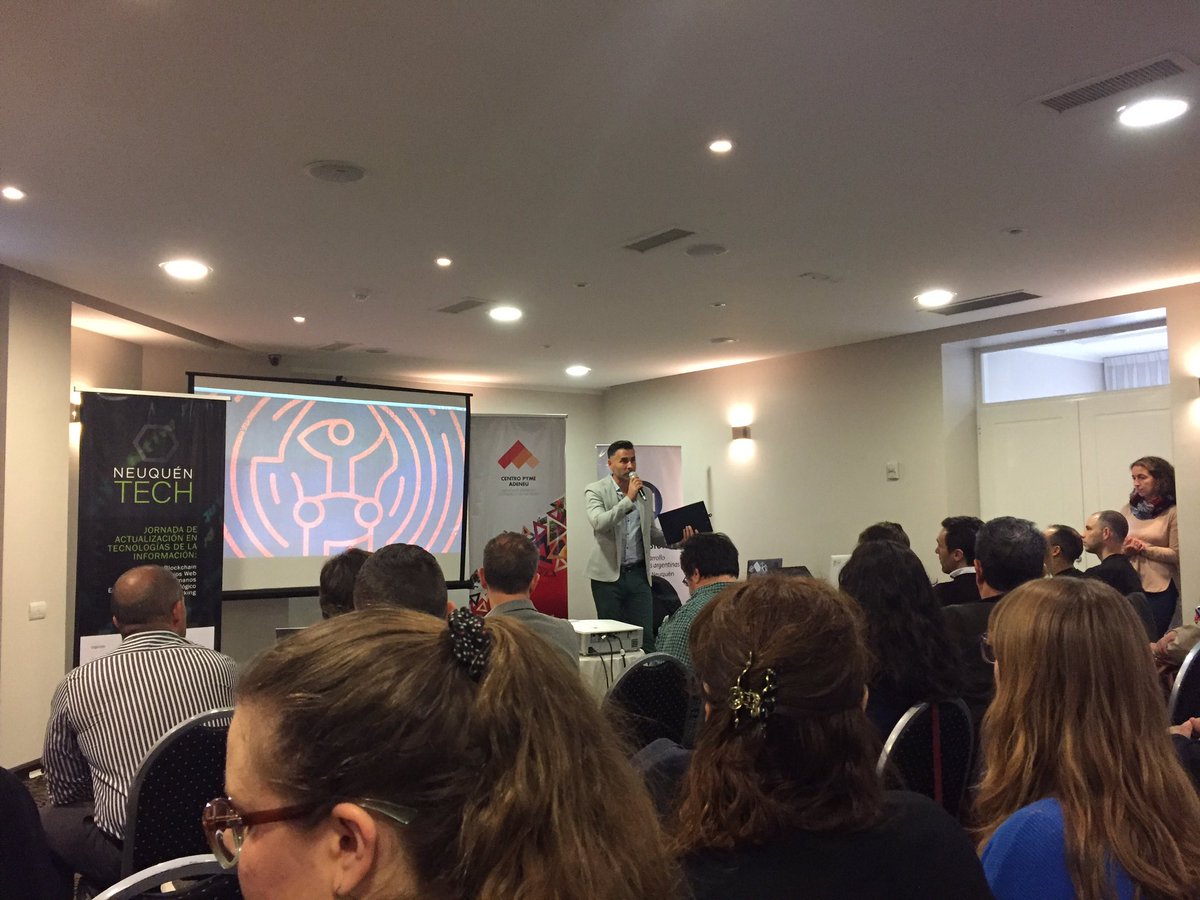 GDGNeuquen's tweet photo. Presentes en #NeuquenTech https://t.co/o6ufpICwUm