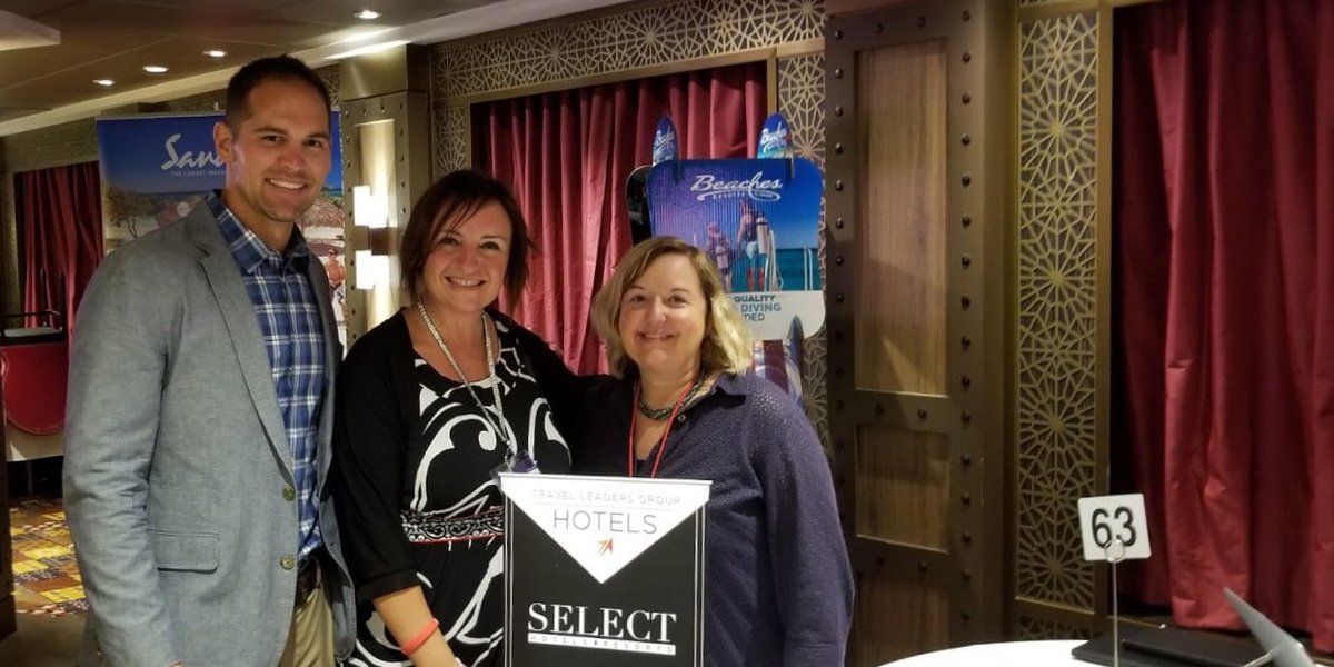 space_hotels's tweet photo. Our Antonella with Pam Meehan and Michael Heflin Travel Leaders Group #travelleaders #spacehotels https://t.co/ezqYuZdHvJ