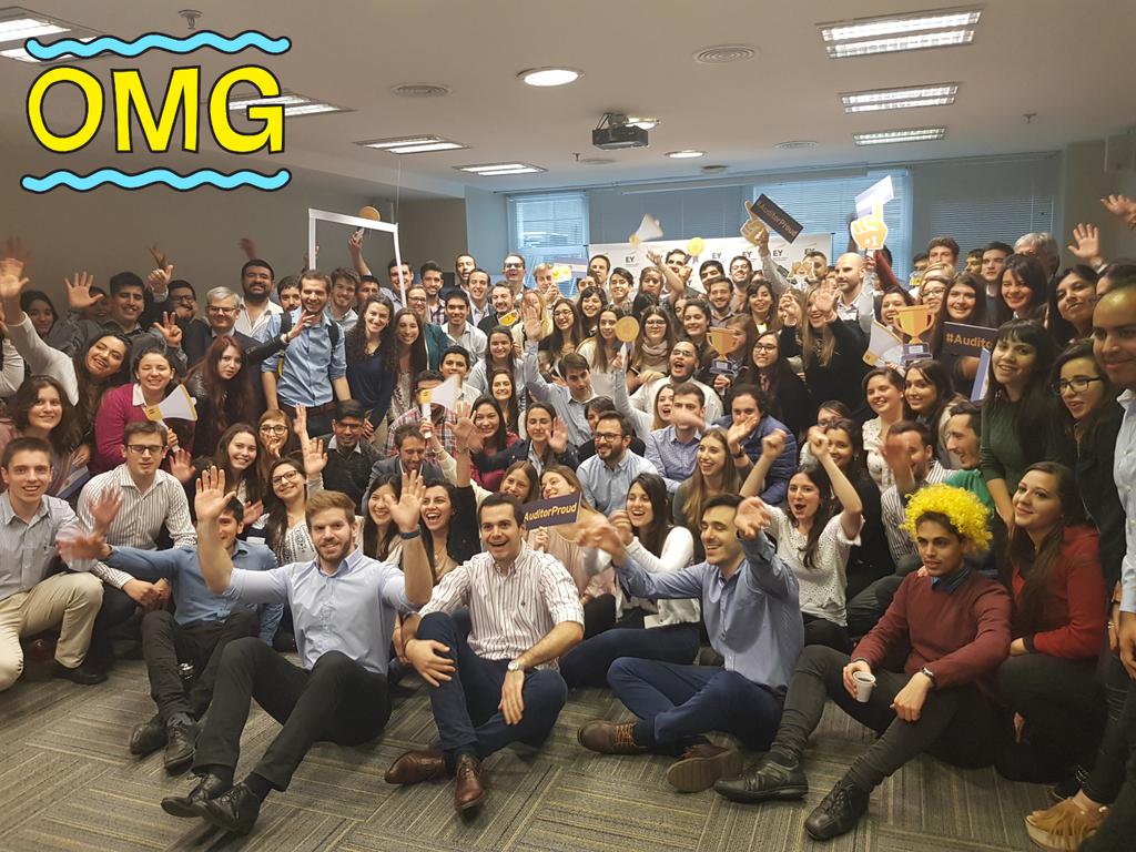 SebasOseroff's tweet photo. Gran equipo de @EY_Argentina festejando #AuditorProud #EY https://t.co/roiFdlfU5y