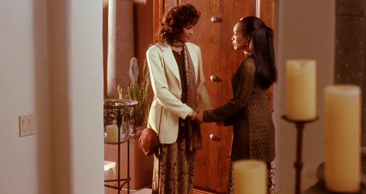 Savannah (Whitney Houston)"Savannah represents the wind, dressing mostly in flowing clothes, such as loose pants, long sweaters and wrap-jacket suits mostly from L.A.'s Harari stores. She even wears an outfit of cloud-pattern pants and Mandarin-collar top duo."
