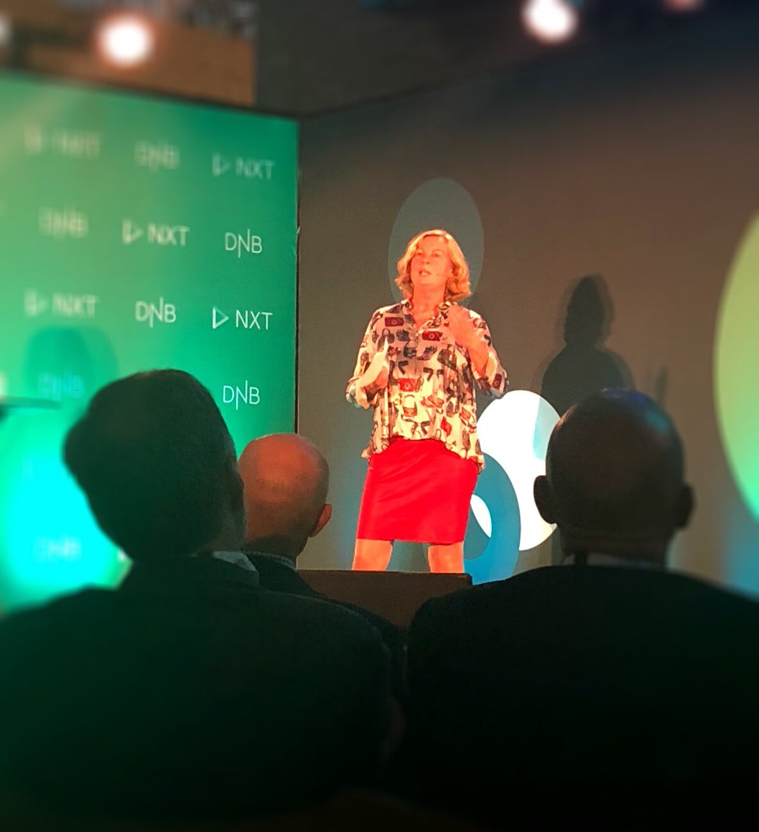 Men listening eagerly to women. Thank you @BeritSvendsen #dnbnxt #oiw2018