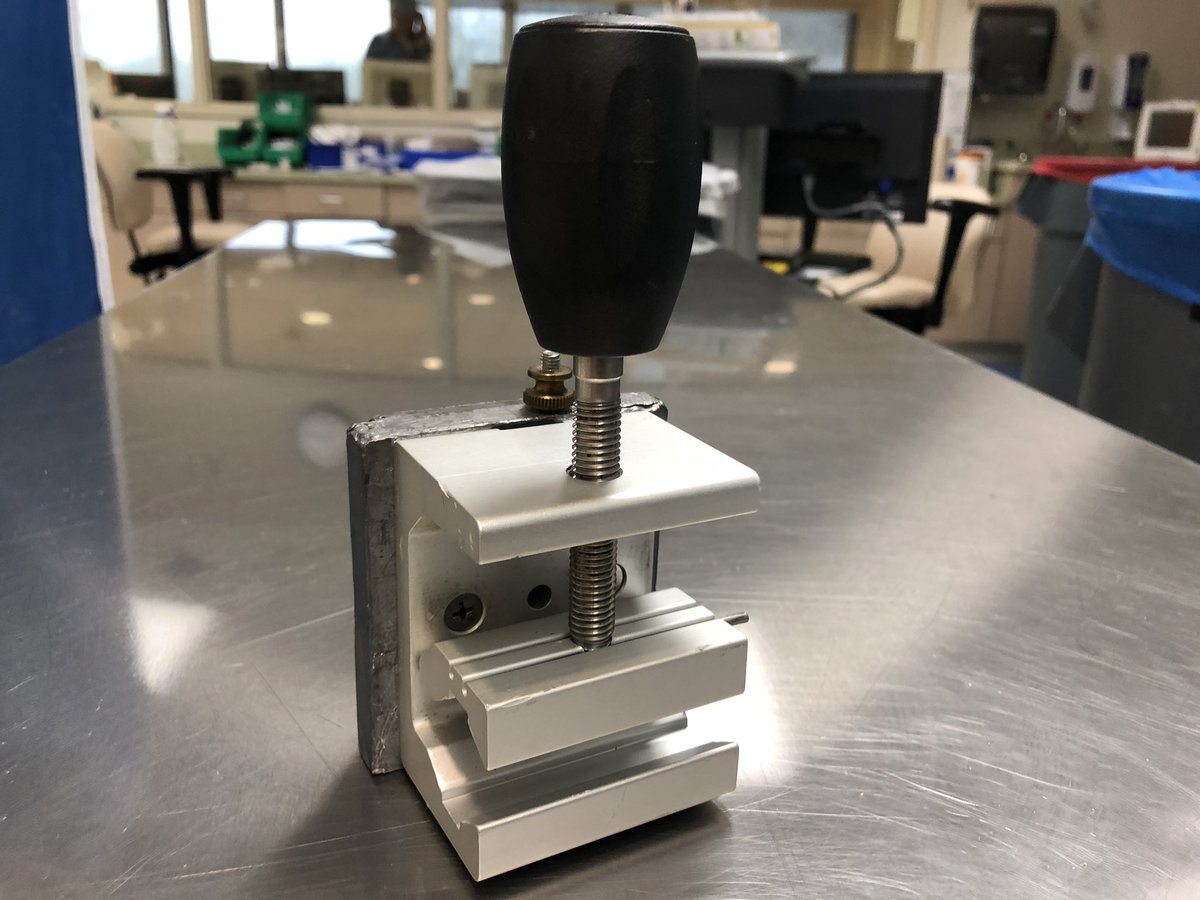 heartdoc45's tweet image. Here’s a #cathlabhack for equalizing the height of a Zero-Gravity lead system between taller and shorter operators. Attached a weight to a support to pull the system down for shorter operators. Remove for guys like me (6’3”)! @BIOTRONIK_US @CardioInstitute