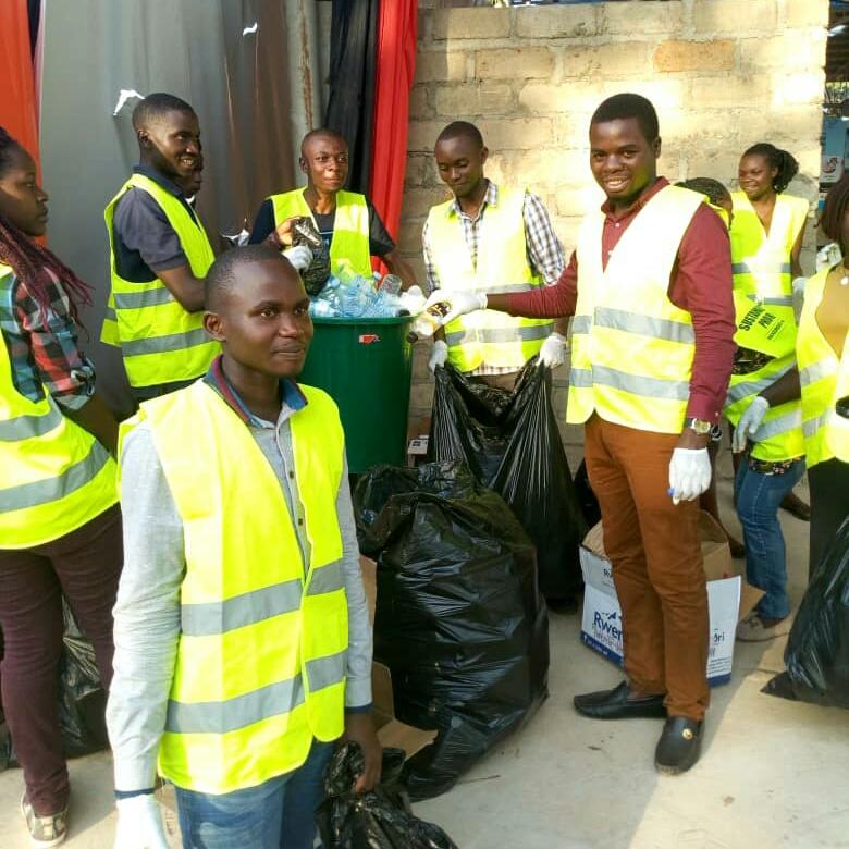 DavidNdabikunze's tweet photo. With plastics ,you either innovate or die let's take action to innovate #WAW18
@muwmra https://t.co/e1L5Q8ugdC
