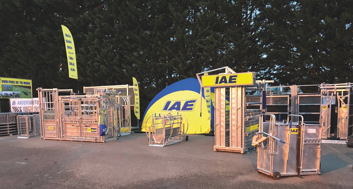 XGlooUK's tweet photo. We love seeing #XGLOO inflatable events tents in action. Just check out this one from @IAE1969 from the Space, Rennes, France Show 2018 and another from the Sommet De Le’Levage 2017👏🏼
The bold colours replicate the branding incredibly well, creating an unmissable display. https://t.co/G2PncmVMxM