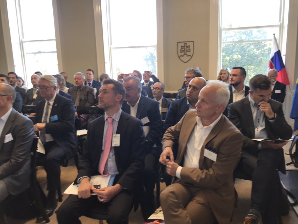 Chris_Plant's tweet image. #girlpower @wendystunt @CelinaDion07 #tinafleming #vobevent #Slovakia #CEE #Roadshow @thevoiceofire