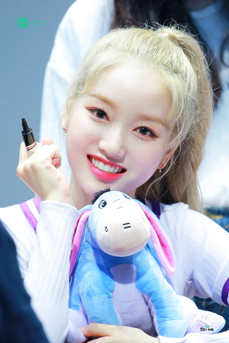 오늘의 채원 tweet media
