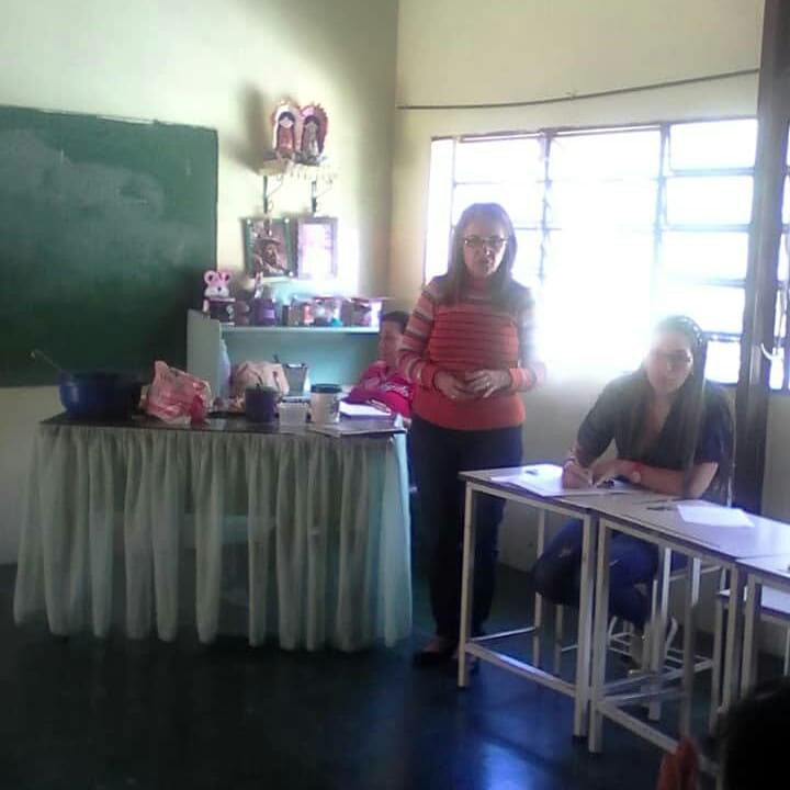 Organización del nuevo Año Escolar 2018-2019 con el personal de la institución #EducandoEnComunidad #MiEscuelaTerritorioDePaz @MPPEDUCACION @psuvaristobulo <a href="/charly/">Charly</a>.rojaschaves <a href="/RosangelaOrozco/">Rosangela Orozco</a> <a href="/Crazet2011/">Crazet2011</a>