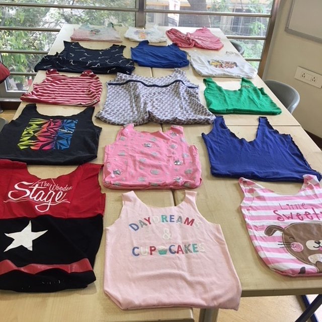 iborganization's tweet photo. #IBPYP student at Jamnabai Narsee International School are helping to implement the ban on plastic bags by creating re-usable bags out of old discarded t-shirts. #generationIB #environmentIB https://t.co/Z7f2bNuzPb