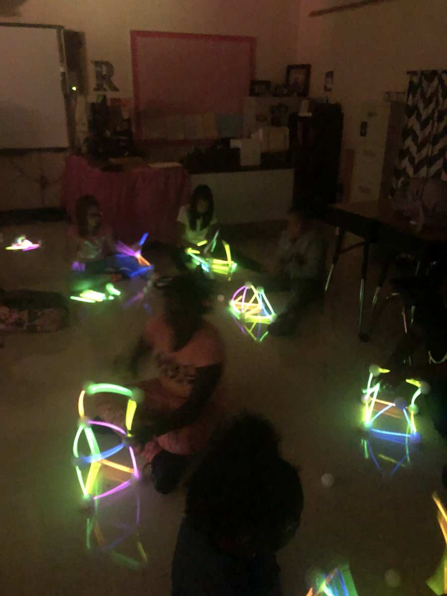 ChrissyWhayland's tweet photo. Great first day of after-school. #crazy8math @BedtimeMath Glow in the dark geometry building. #handson https://t.co/K2VPS2Ap9W