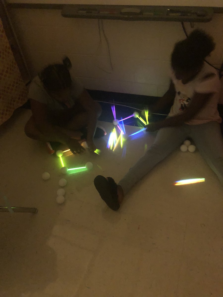 ChrissyWhayland's tweet photo. Great first day of after-school. #crazy8math @BedtimeMath Glow in the dark geometry building. #handson https://t.co/K2VPS2Ap9W