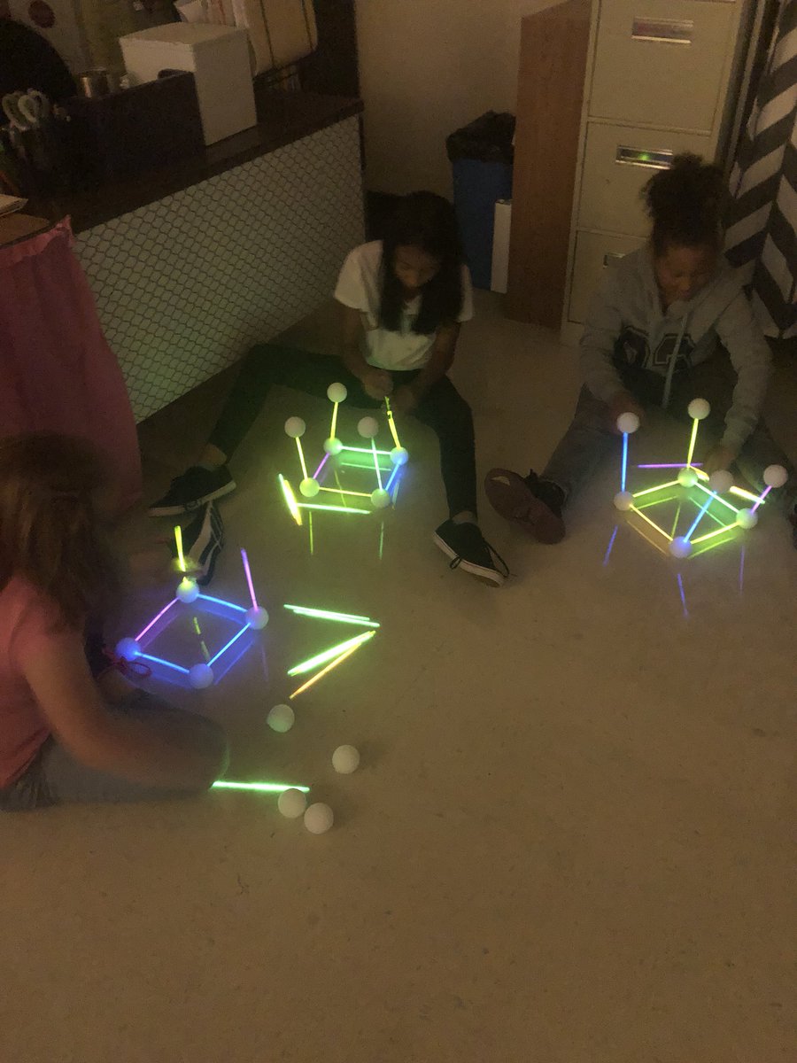 ChrissyWhayland's tweet photo. Great first day of after-school. #crazy8math @BedtimeMath Glow in the dark geometry building. #handson https://t.co/K2VPS2Ap9W