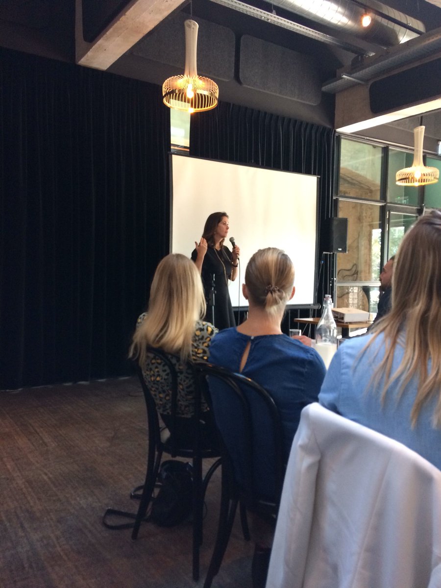 MyleneSpierts's tweet photo. @TempoTeam inspirerende sessie#hetisnietwaar,maarvanwaarde#arbeidsmarkt https://t.co/1XwFcFQhFr